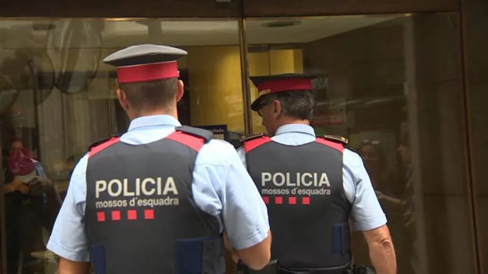 Detenidos seis jóvenes por una presunta agresión sexual en grupo en Barcelona