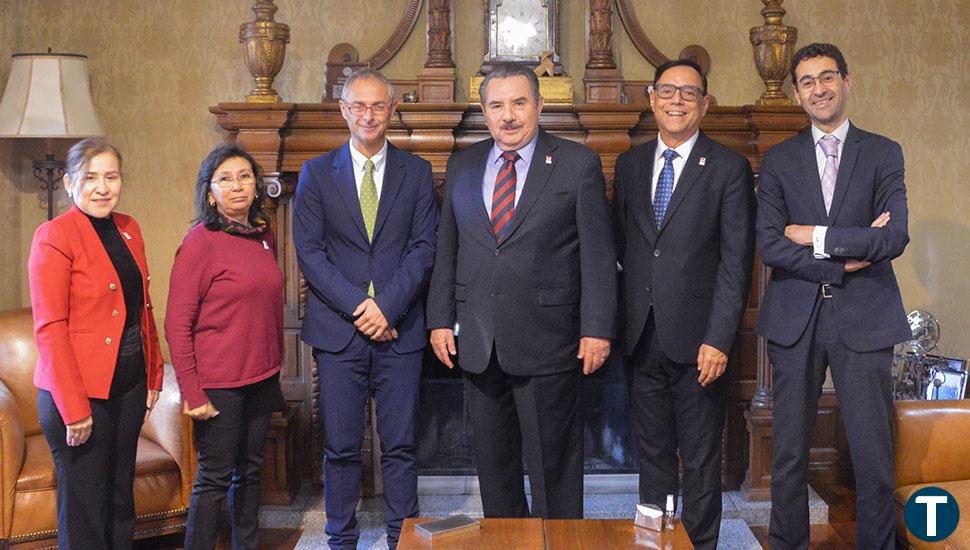 La Universidad estudia la apertura en EEUU de una nueva escuela de lengua española