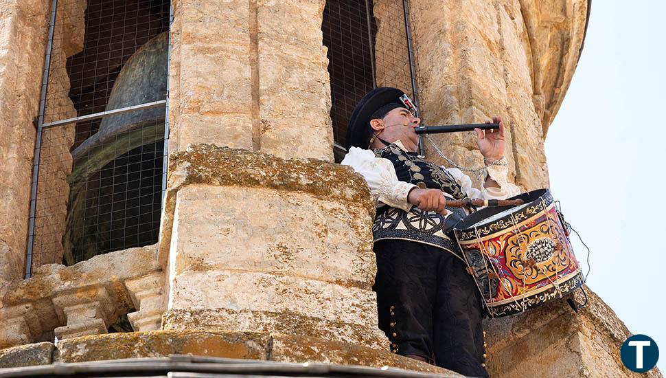 El Mariquelo sube a la Torre de las Campanas de la Catedral de Ciudad Rodrigo 