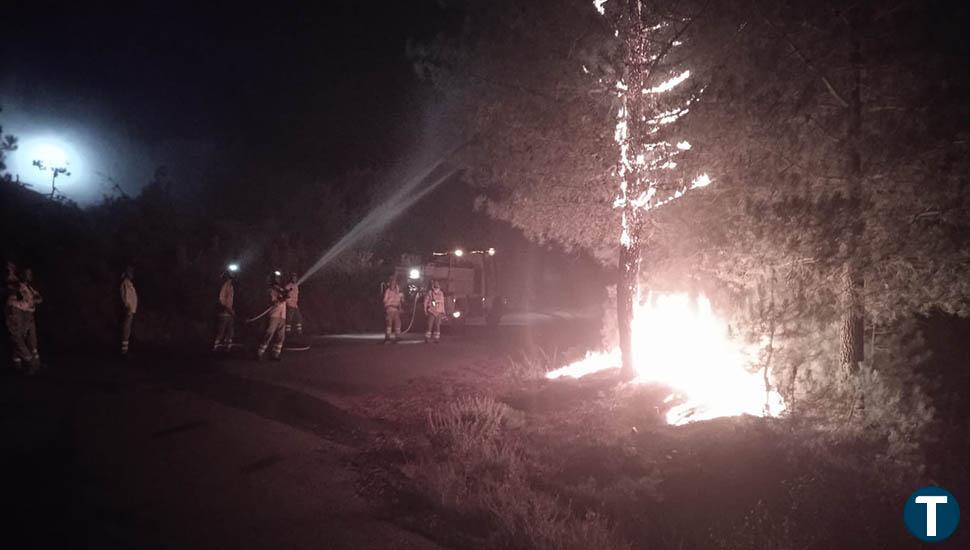 Problemas en el incendio de Monsagro: su comportamiento es "extremadamente virulento"