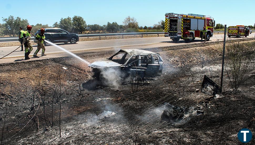 Logran escapar del vehículo antes de que se eche a arder tras dar vueltas de campana en Sancti Spíritus