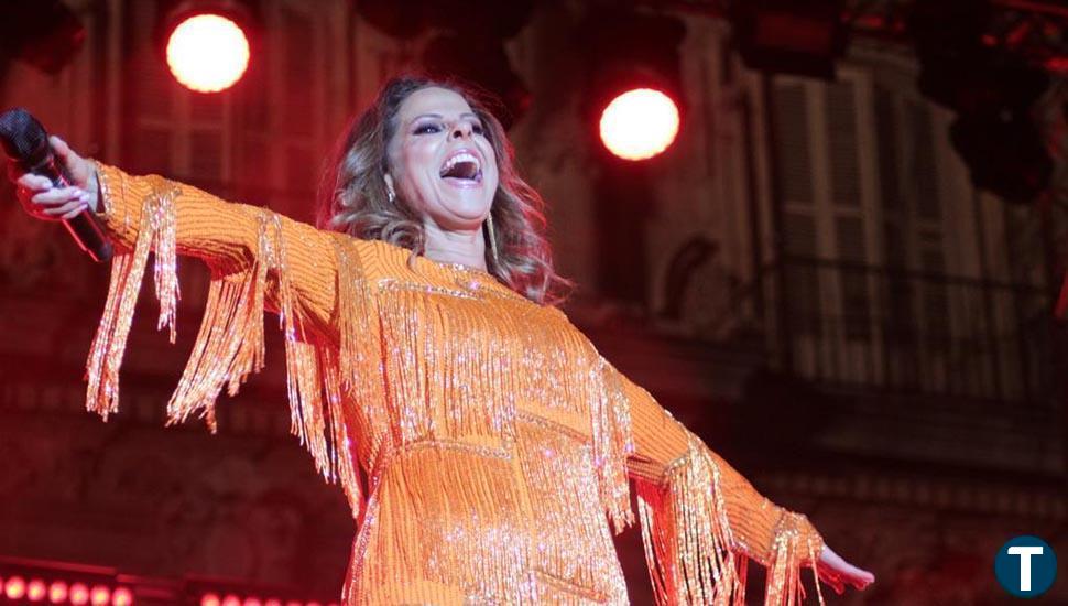 Pastora Soler arrasa con su poderío en la Plaza Mayor 