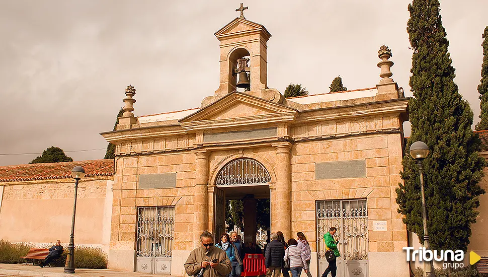 Unanimidad municipal para dignificar la fosa común del cementerio de Salamanca