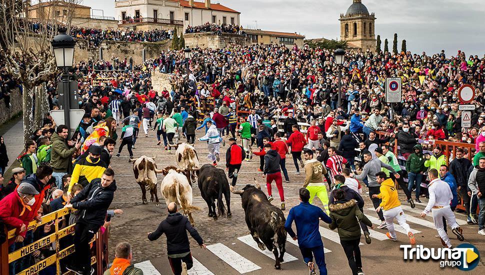 Correos lanza hoy un sello dedicado al Carnaval del Toro