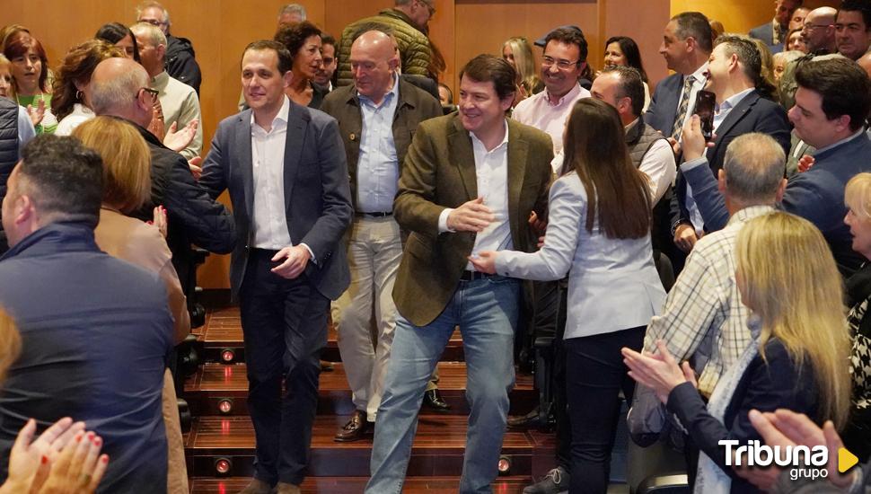 Mañueco insta a los candidatos a "defender los intereses de vecinos y municipios por encima de las siglas del PP"