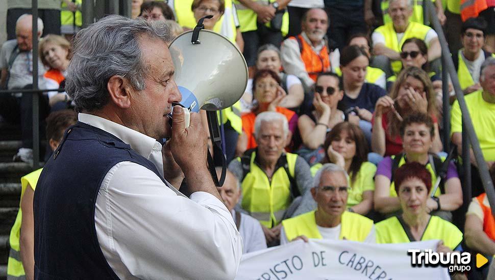 Devotos del Cristo de Cabrera peregrinan a pie desde Salamanca