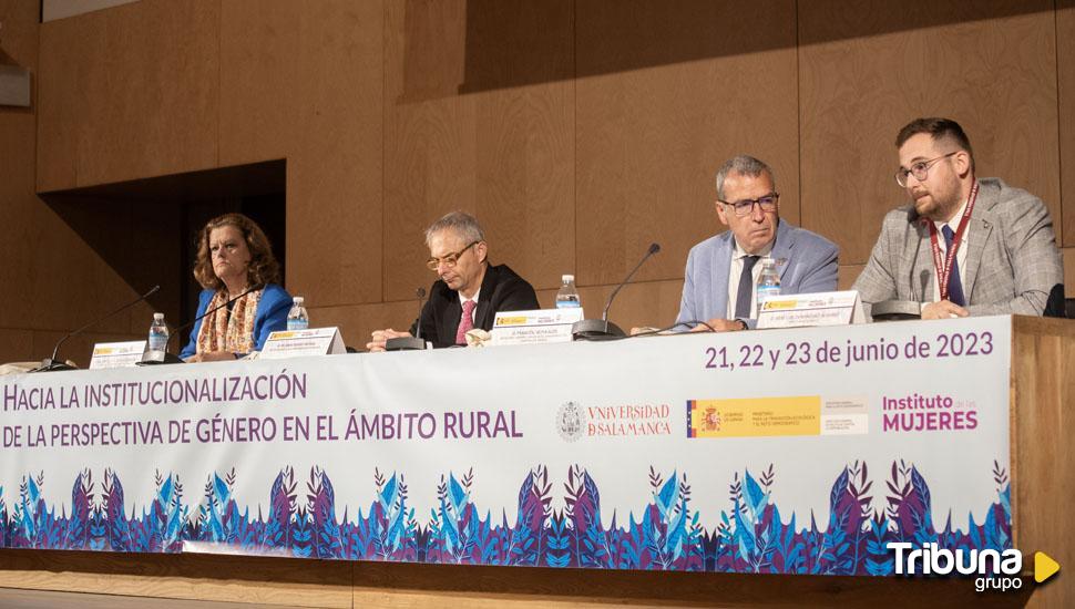 Piden "no retroceder" en igualdad en el medio rural, donde "la mujer lo tiene históricamente más difícil"