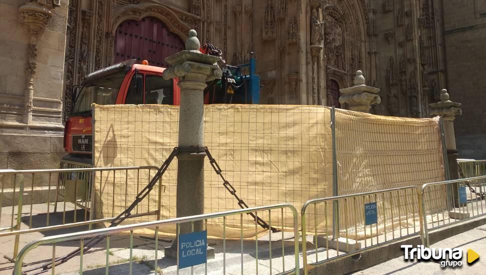 Restauran la columna de la Catedral de Salamanca derribada el pasado abril