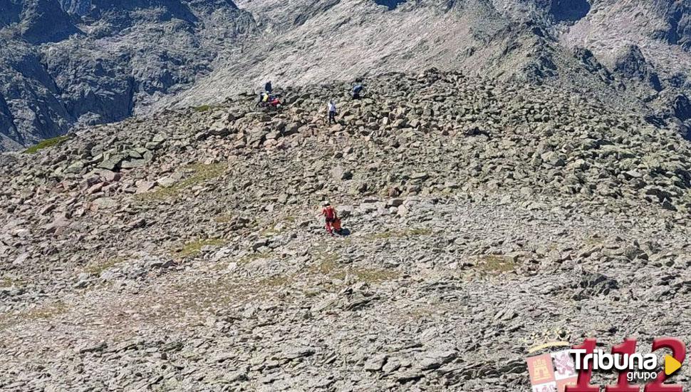 Muere un montañero de 63 años cuando realizaba una ruta por 'Cabeza Nevada', en Gredos