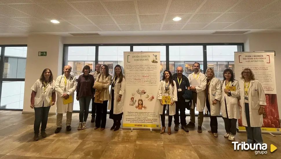 'Inés y las bacterias' llega al  hospital de Salamanca en forma de cuento y exposición