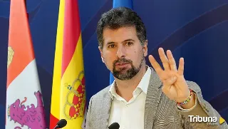 Tudanca tilda de "fake" los presupuestos de Castilla y León "para preparar ese posible adelanto electoral"