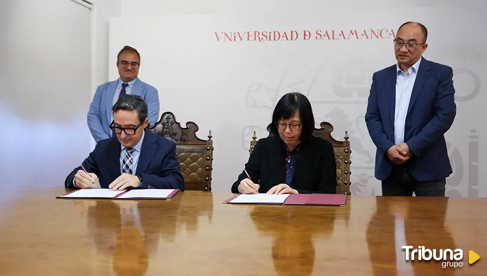 La USAL firma un convenio de colaboración con la Universidad Normal de Shanghai