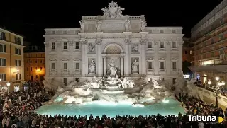 Una pasarela para observar de cerca La Fontana de Trevi, última y discutida ocurrencia