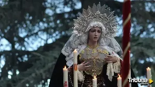 María Santísima de la Caridad del Consuelo desfila por Salamanca en el rezo del 'Rosario de la Caridad'