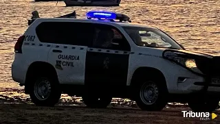 Un narco fallecido y 2 agentes heridos al chocar una narcolancha y una patrullera en Sanlúcar