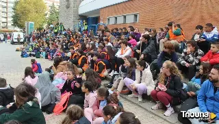 Más de 400 niños y adolescentes ponen en valor los derecha de la infancia en un encuentro en La Alamedilla 