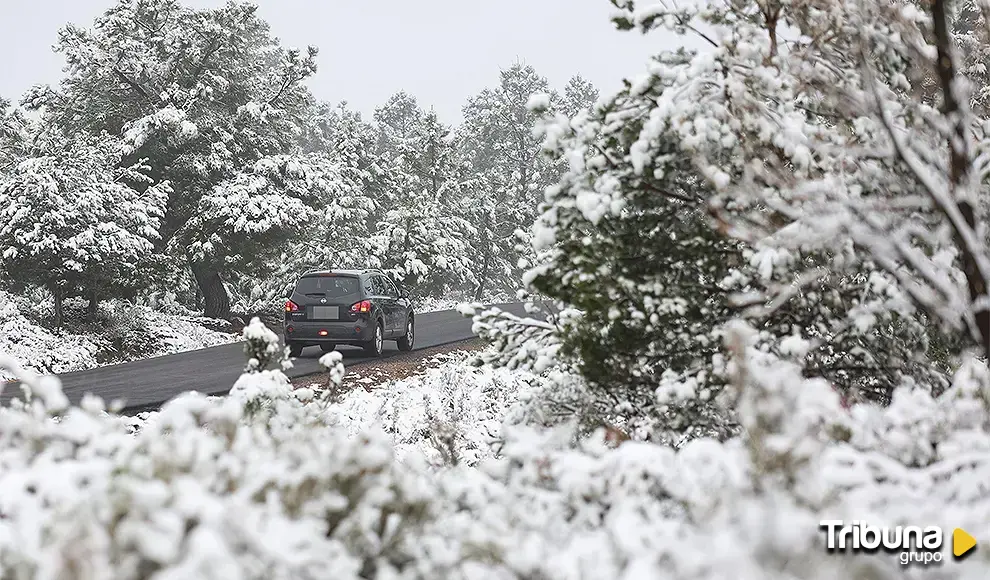 El Gobierno presenta el plan invernal de carreteras para Salamanca: 29 quitanieves y 3.600 toneladas de sal 