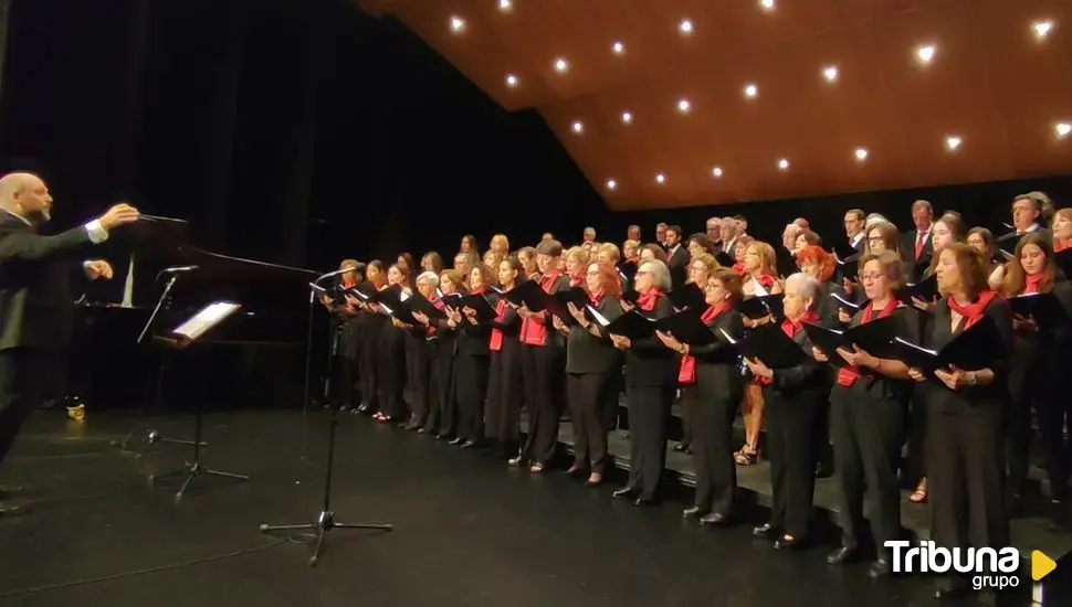 La Coral Eufonía y el Coro Ciudad de Salamanca celebran Santa Cecilia con el concierto '¡Grito de Paz!'