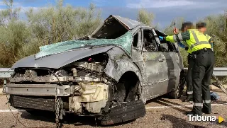 Un fallecido y siete heridos tras volcar una furgoneta en la A-62 en Salamanca 