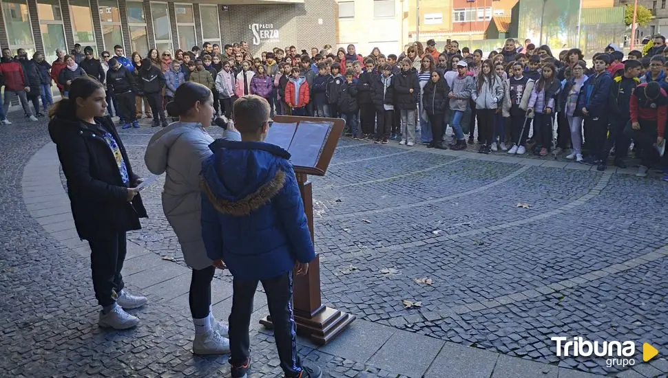 Los escolares de Santa Marta participan en la Marcha por la Igualdad y en la lectura del manifiesto