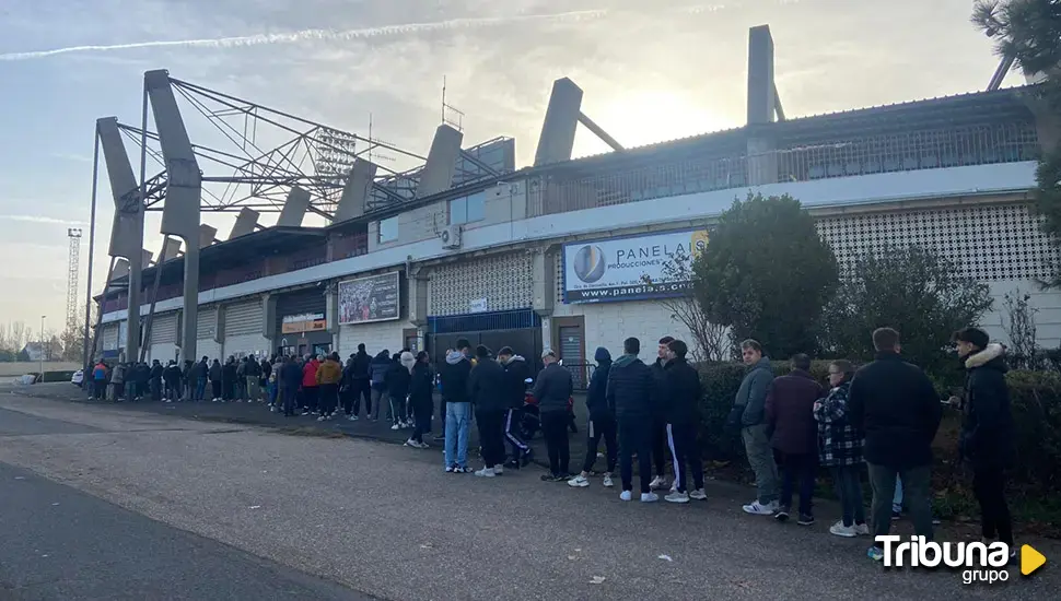 La afición del Salamanca UDS tiene ganas de Copa: largas colas desde primera hora