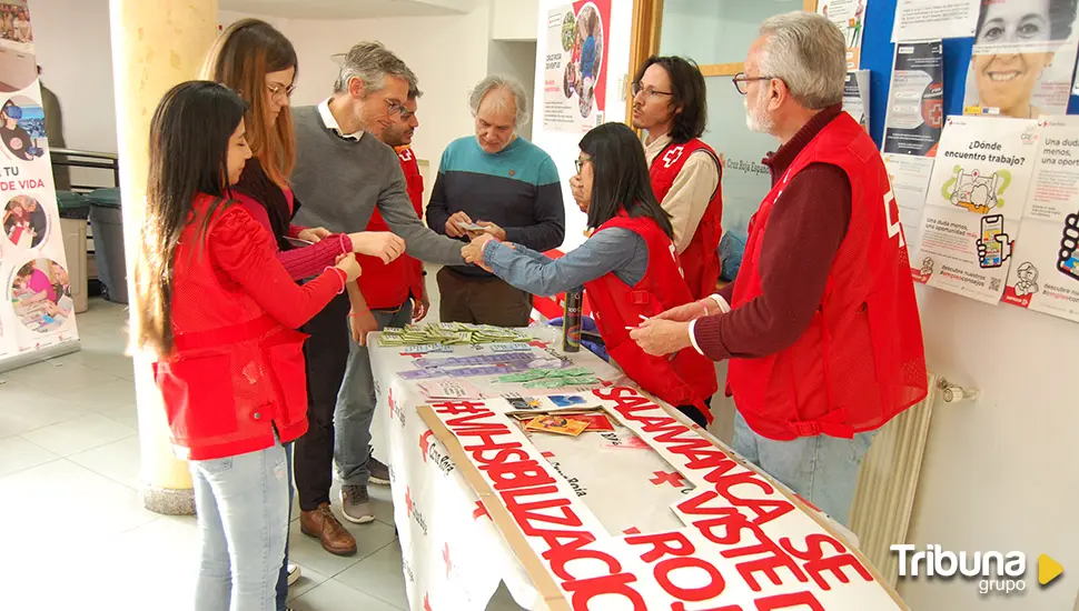 Cruz Roja Salamanca sale a la calle para acabar de una vez por todas con el estigma del VIH