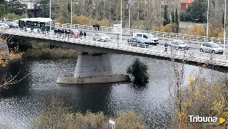 Rescatada la mujer que cayó al Tormes en Salamanca