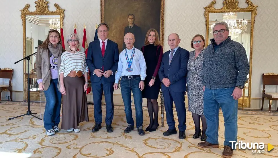 Carbayo alaba el palmarés del veterano yudoca Julio Vicente Ramos: "Un ejemplo para las nuevas generaciones"