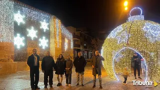 Carbajosa da la bienvenida a la Navidad con el tradicional encendido