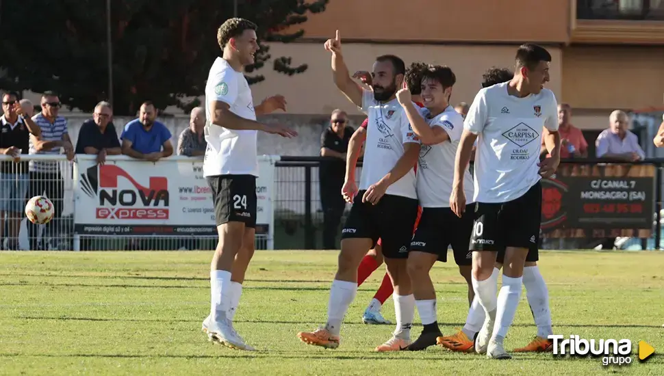 El Ciudad Rodrigo CF ve la luz en el descuento para tumbar a La Virgen del Camino