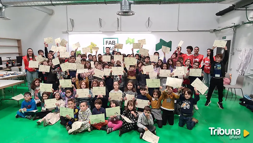 Los escolares aprenden nuevas tecnologías en los campamentos 'Salamanca Tech' edición Navidad 