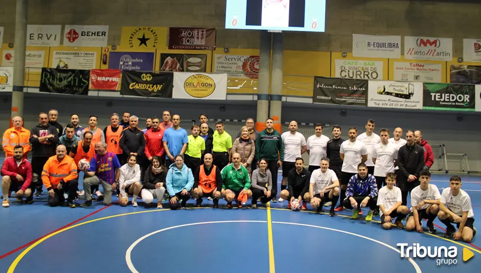 El equipo de Protección Civil-Bomberos, ganador del torneo en Guijuelo a favor de los afectados por la dana 