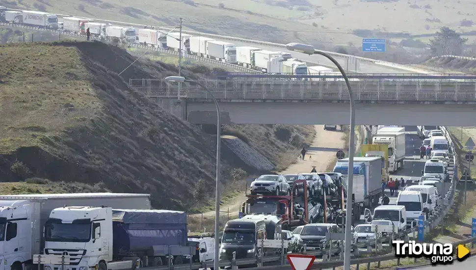 Así está discurriendo la tractorada por Salamanca