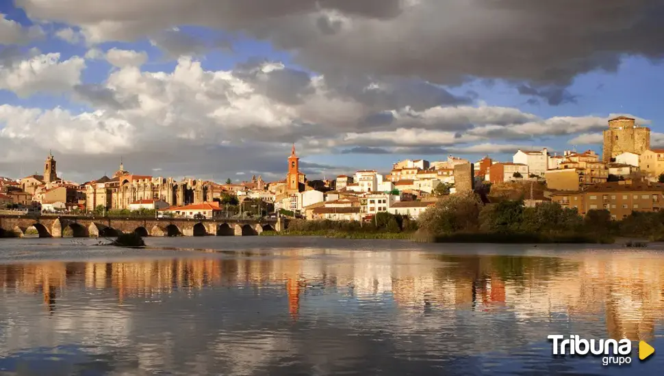 Las Cortes echan atrás la posibilidad de un segundo puente sobre el río en Alba de Tormes