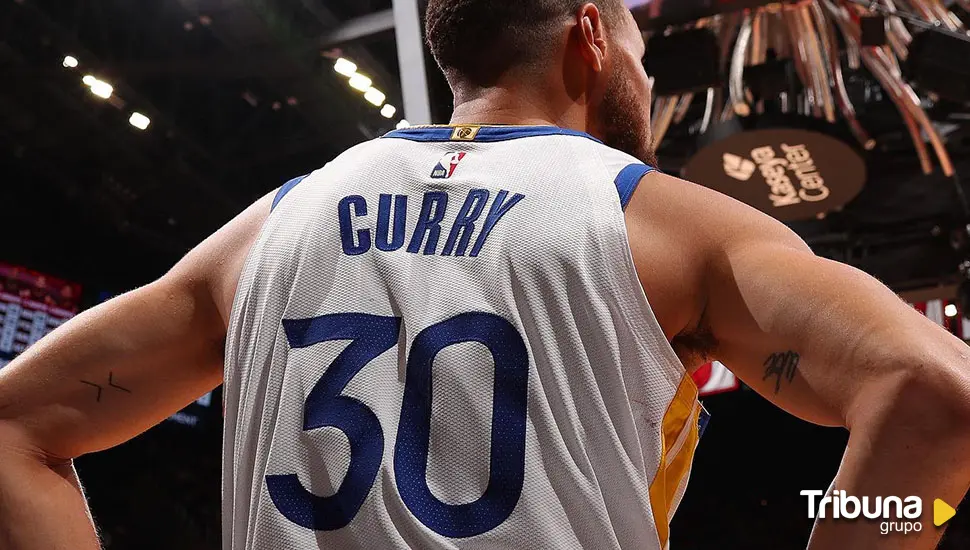 La camiseta de Stephen Curry, la más vendida en esta temporada regular de la NBA