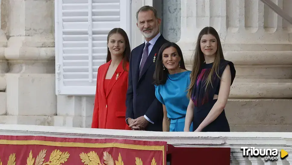 Los actos de la proclamación de Felipe VI: las imágenes con los reyes y sus hijas como protagonistas