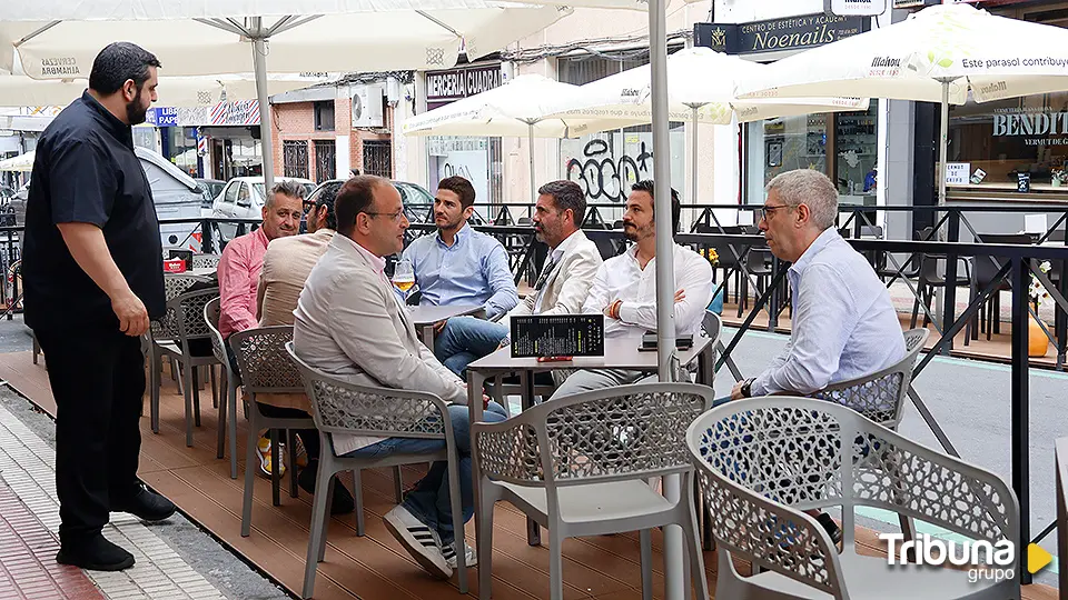 Los hosteleros de Van Dyck celebran el estreno de la Zona de Interés Gastronómico