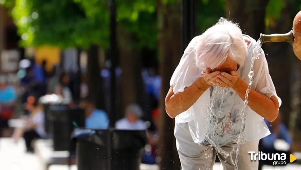 Sanidad pide extremar la precaución ante el calor: los 10 consejos claves 