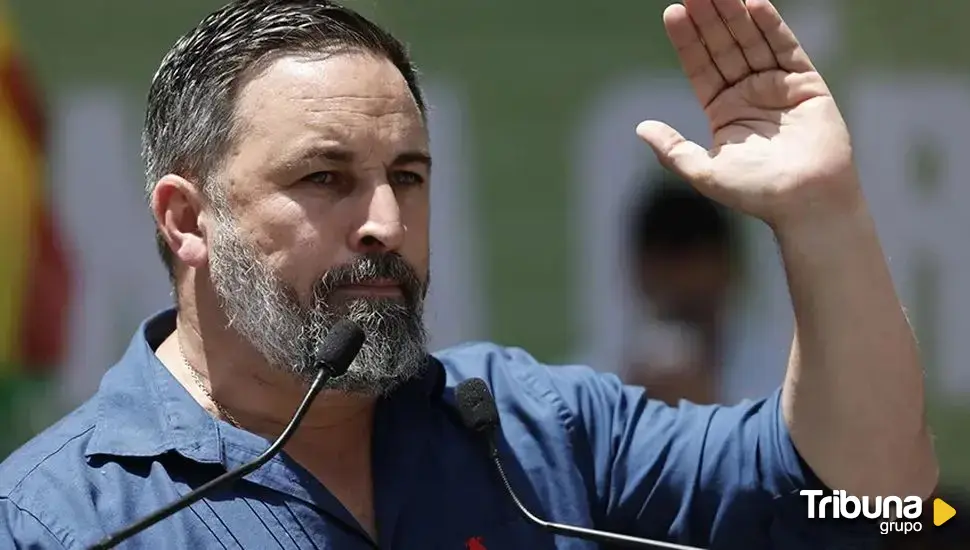 Abascal acusa a Sánchez de "importar violadores" y pide expulsar  en el acto a los menores inmigrantes