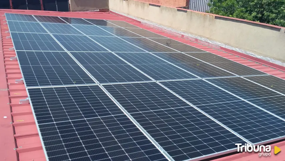 La instalación del sistema de paneles solares de autoconsumo en la USAL entra en su fase final