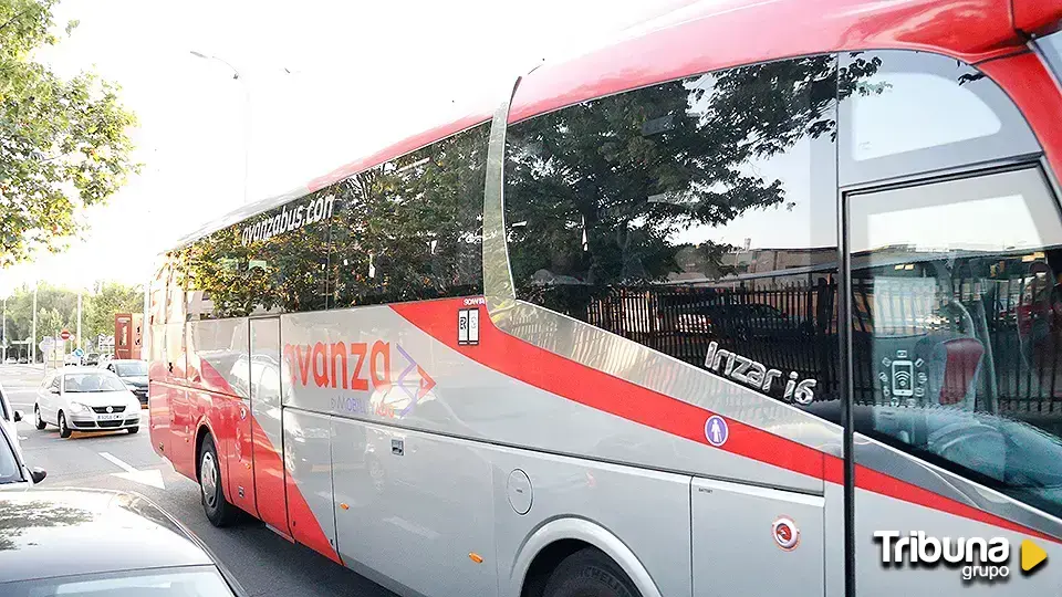 Verano del adiós para el bus 'de toda la vida' y preguntas sobre el futuro de la ruta hasta Madrid