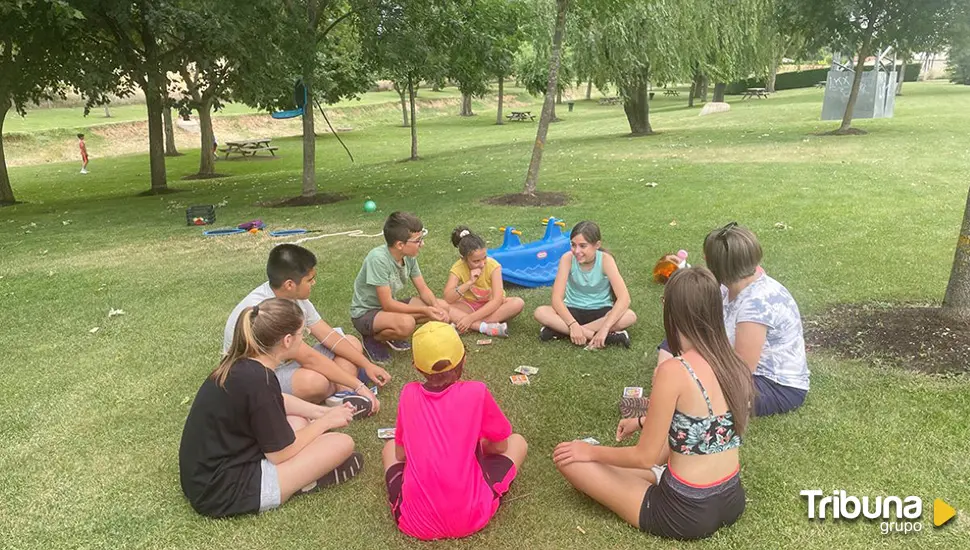 Propuestas del 'Ciberverano' de Carbajosa: Talleres de diseño con Fely Campo, de cócteles sin alcohol o de magia