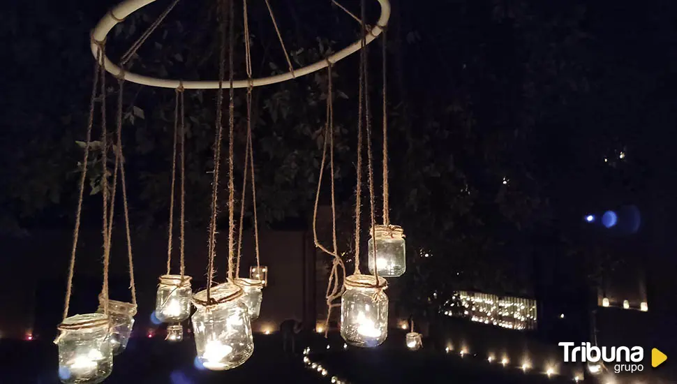 Luz y música en una Noche en Vela de Ledesma en la que también se miró al cielo buscando Perseidas