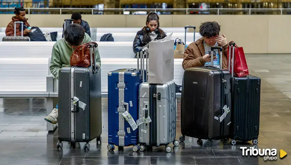 La Comunidad de Madrid pide reforzar Barajas para evitar la entrada de la viruela del mono