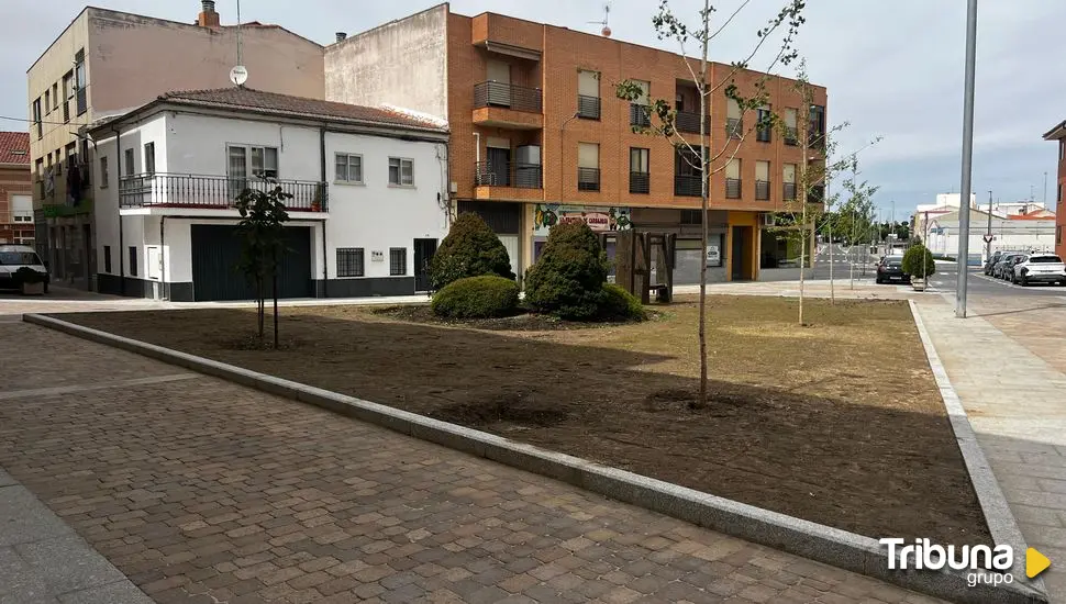 Finalizan las obras de peatonalización de la calle Salamanca en Carbajosa de la Sagrada