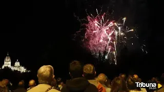 Los fuegos artificiales deslumbran a Salamanca 