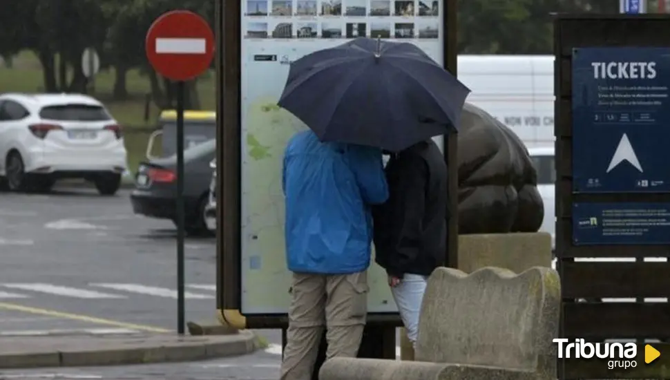 La lluvia y las tormentas recorren la península este sábado: las comunidades en alerta