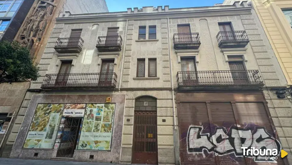 El edificio construido en 1940 que se vende en Salamanca por casi 5 millones de euros 