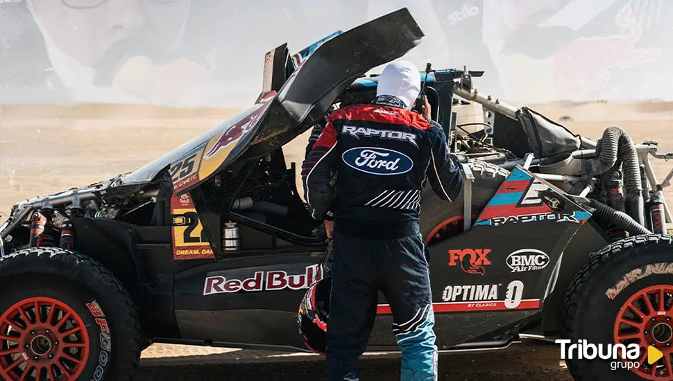 Carlos Sainz abandona el Dakar