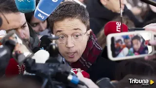 Errejón acude a declarar para "defender mi inocencia" y Mouliaá ratifica la denuncia